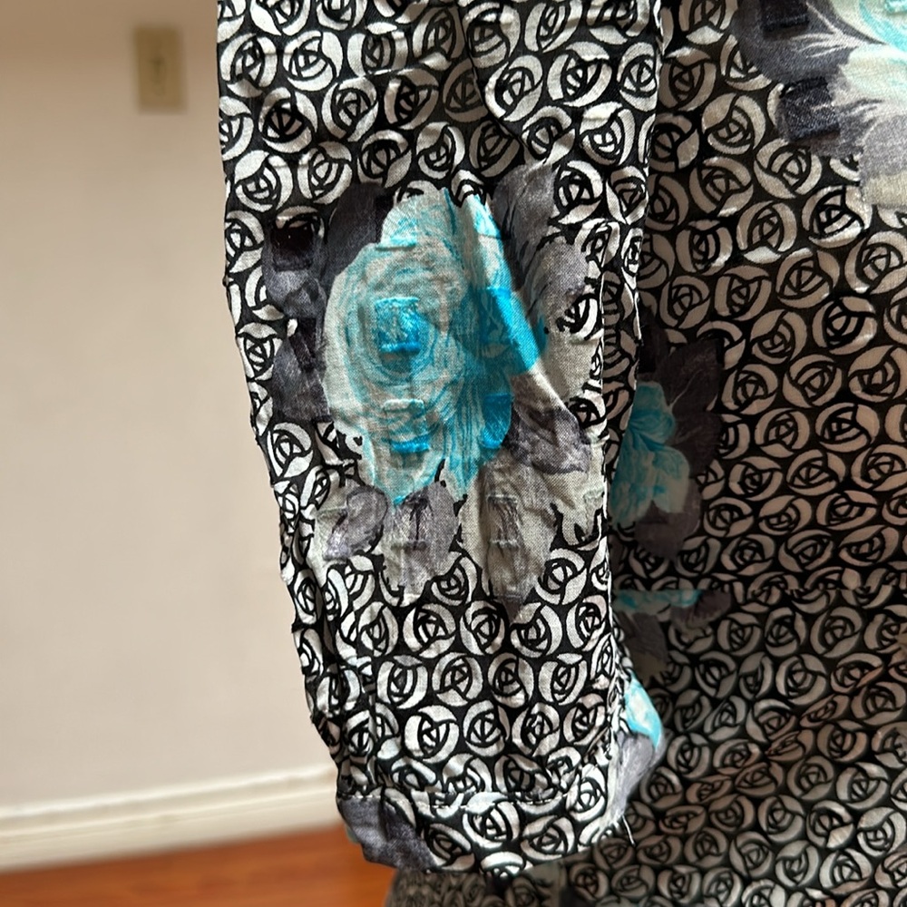 $12 Rose Patterned Dress - Picture 3 of 6